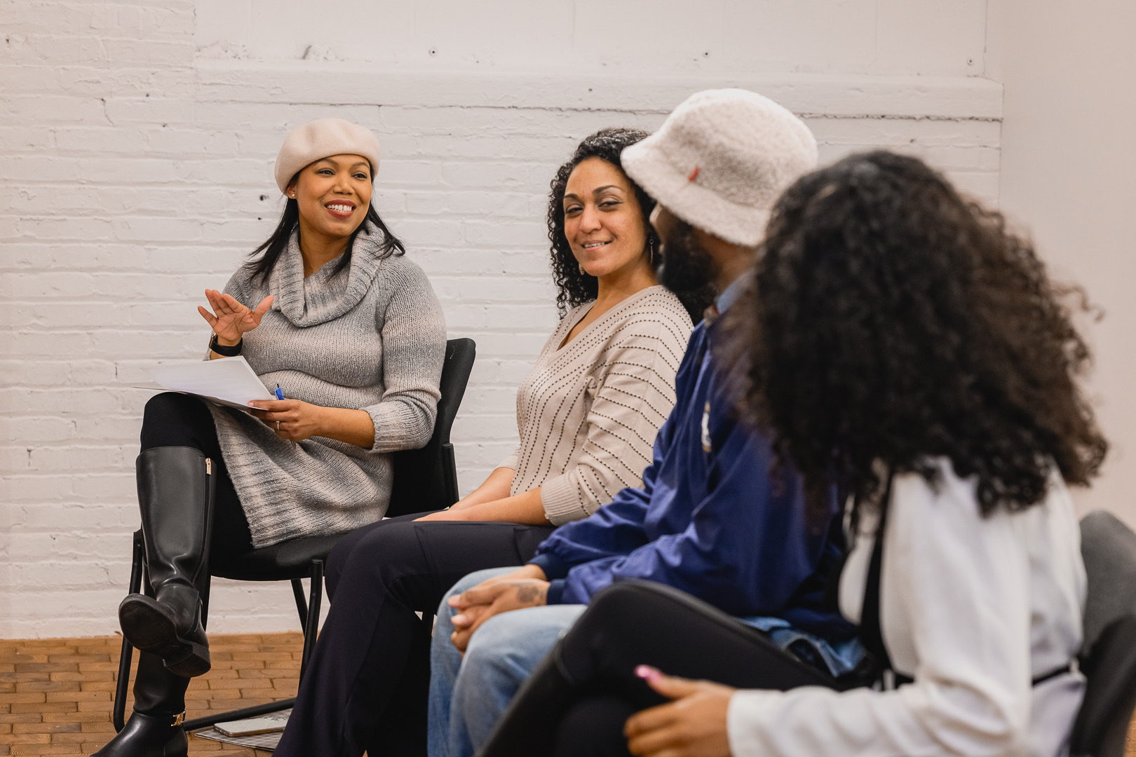 Nikki B leading an intimate storytelling workshop